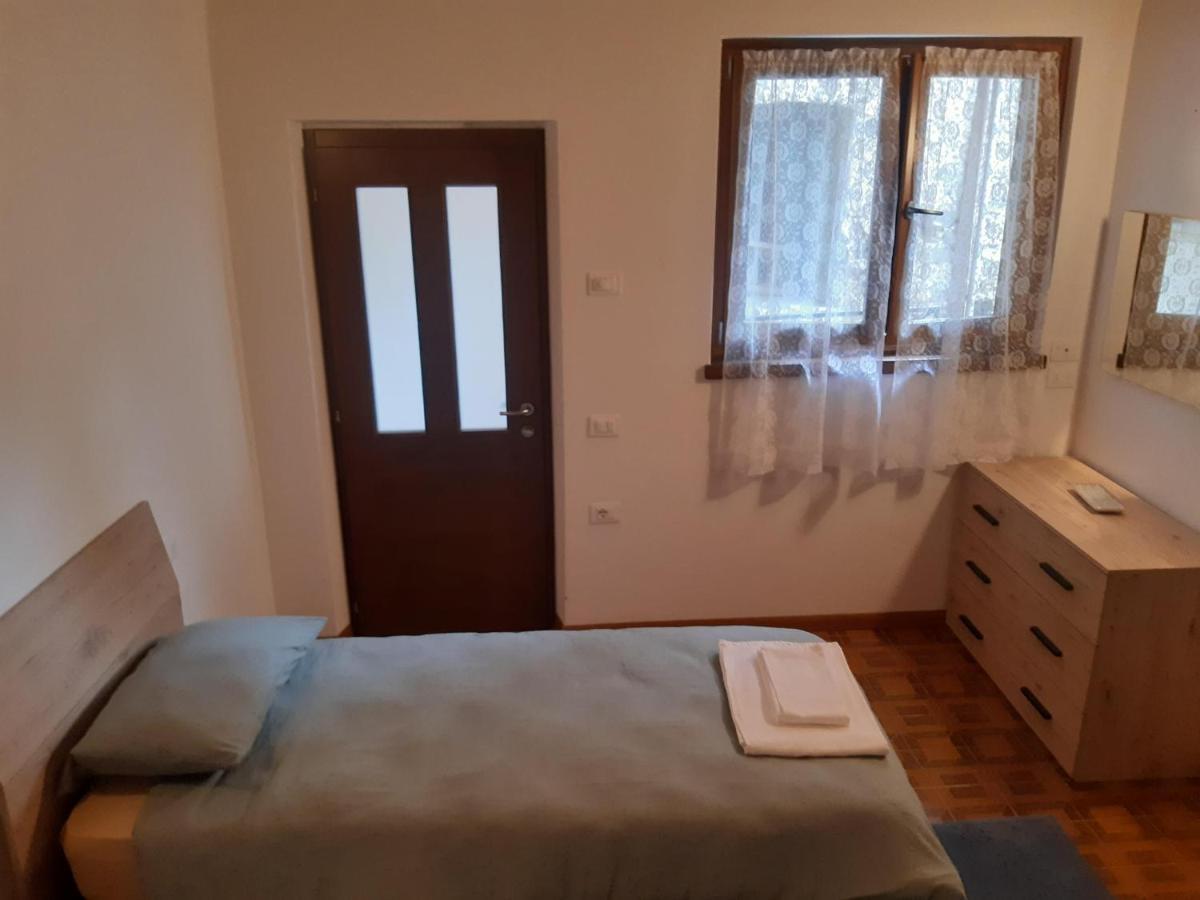 Ca' Berti Appartamento Con Terrazza Ville Del Monte Tenno Bagian luar foto