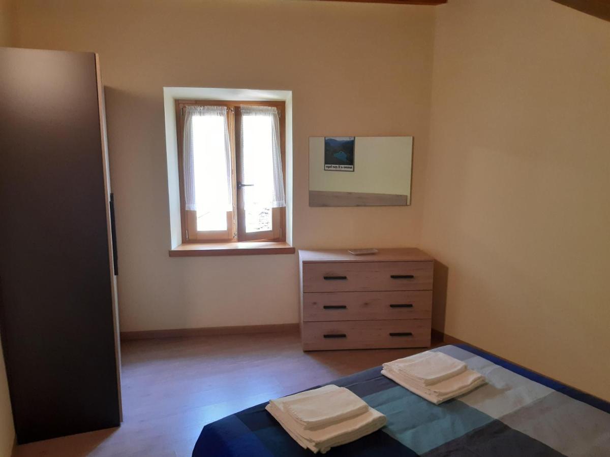Ca' Berti Appartamento Con Terrazza Ville Del Monte Tenno Bagian luar foto